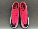 Chuteira Campo Nike Air Zoom Mercurial Vapor 17 (rosa, preto e branco)